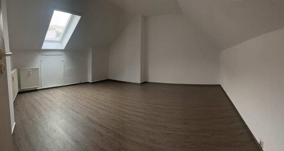 Dachgeschoßwohnung Jena Kernberge - 2 Zimmer, 50 m&sup2;, 490&euro; | Angebot:24866943