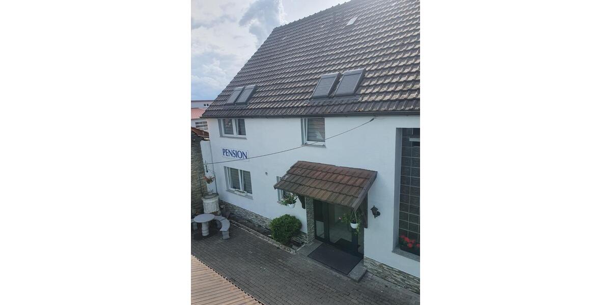 Wohnen auf Zeit Albertshofen - 9 Zimmer, 24 m&sup2;, 18&euro; | Angebot:26339486