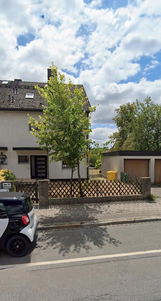 Großzügige Doppelhaushälfte mit Garten in Fürth