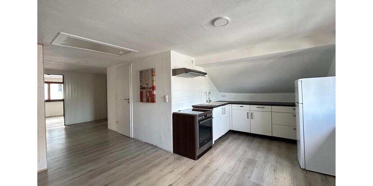 Dachgeschoßwohnung Langenselbold - 3 Zimmer, 72 m&sup2;, 700&euro; | Angebot:26021227