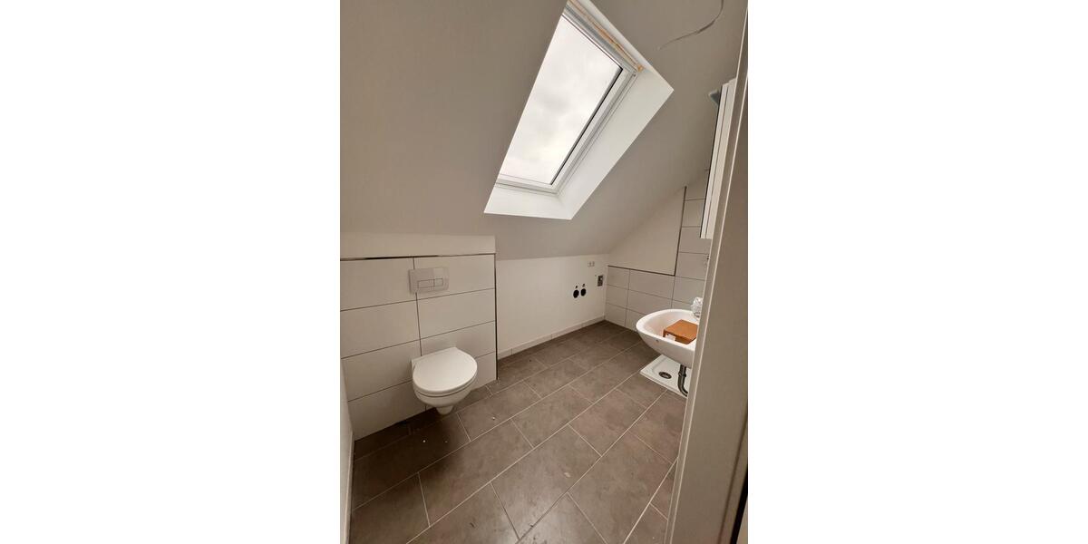 Dachgeschoßwohnung Rülzheim - 2 Zimmer, 52 m&sup2;, 660&euro; | Angebot:24738136