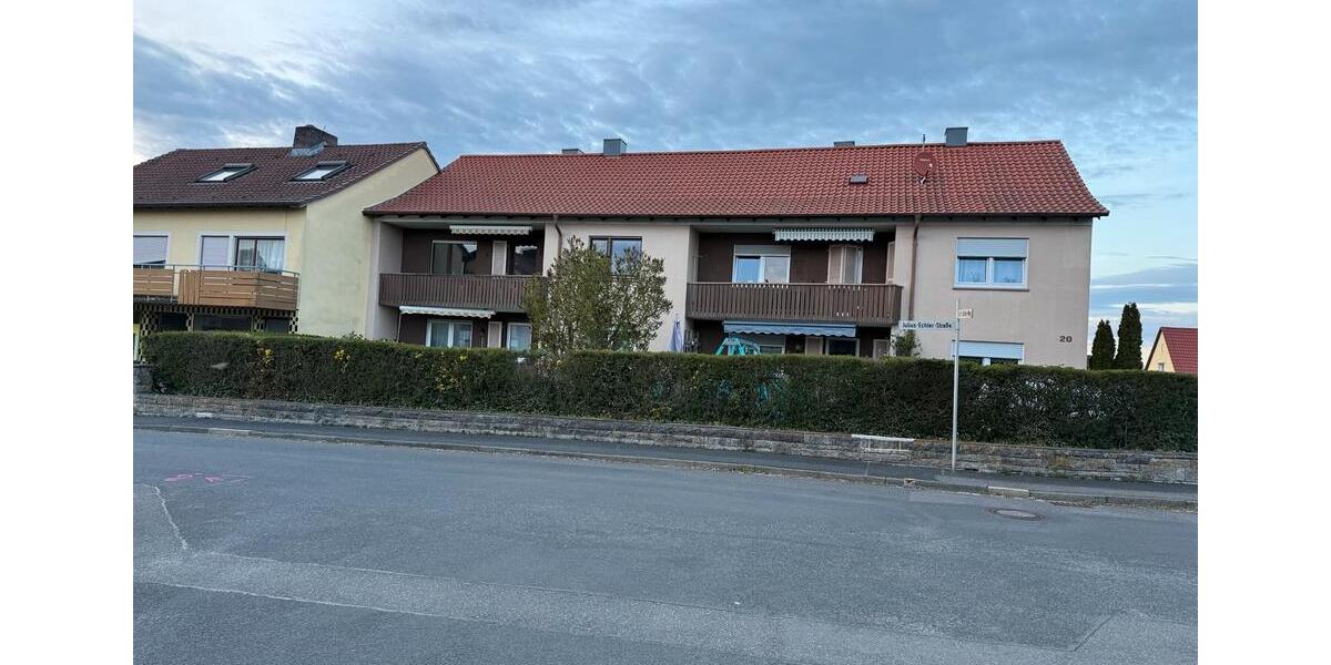 Etagenwohnung Gerolzhofen - 4 Zimmer, 87 m&sup2;, 810&euro; | Angebot:26281637