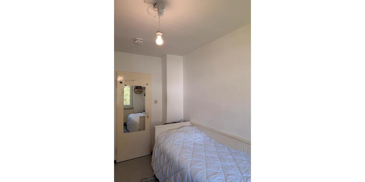 Etagenwohnung Marburg Biegenviertel - 4 Zimmer, 10 m&sup2;, 215&euro; | Angebot:26400047