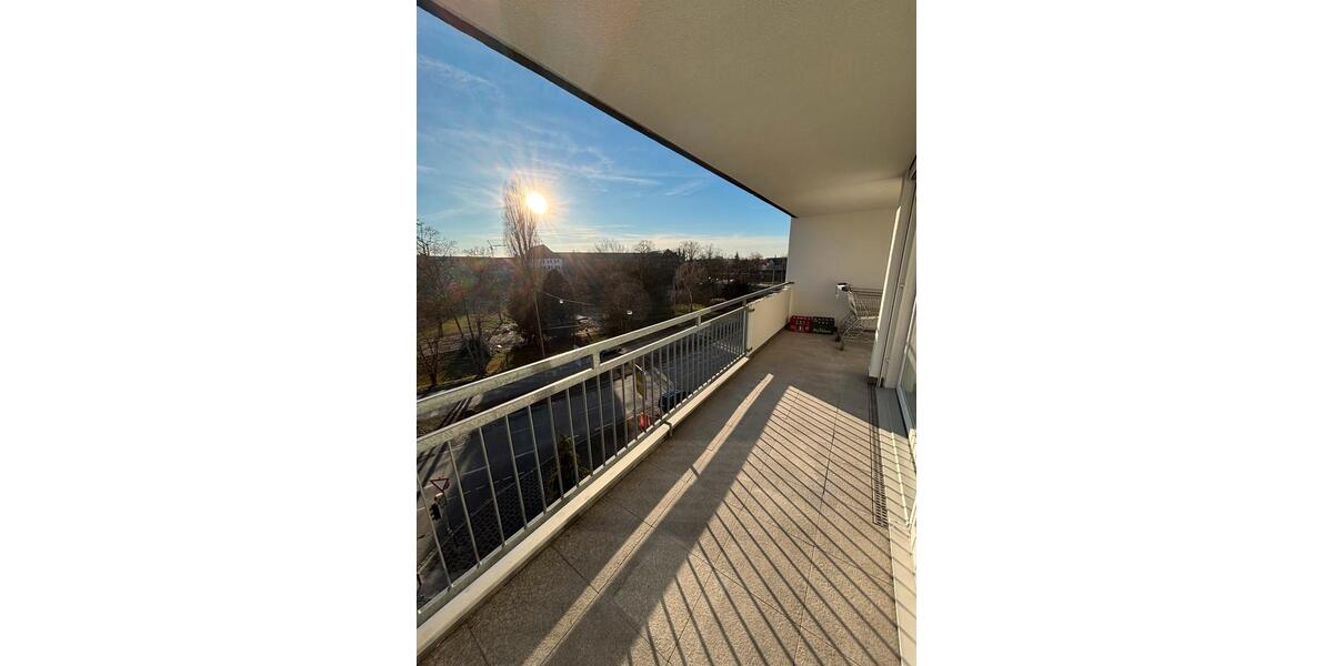 Etagenwohnung Nürnberg Gibitzenhof - 4 Zimmer, 138 m&sup2;, 2.200&euro; | Angebot:26030575