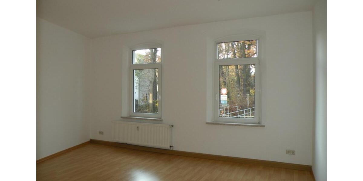 Erdgeschoßwohnung Werdau - 2 Zimmer, 51 m&sup2;, 245&euro; | Angebot:23466739