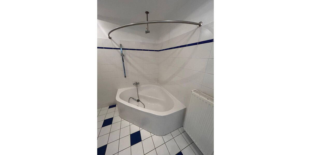 Etagenwohnung Herford Innenstadt - 2 Zimmer, 69 m&sup2;, 750&euro; | Angebot:26117610