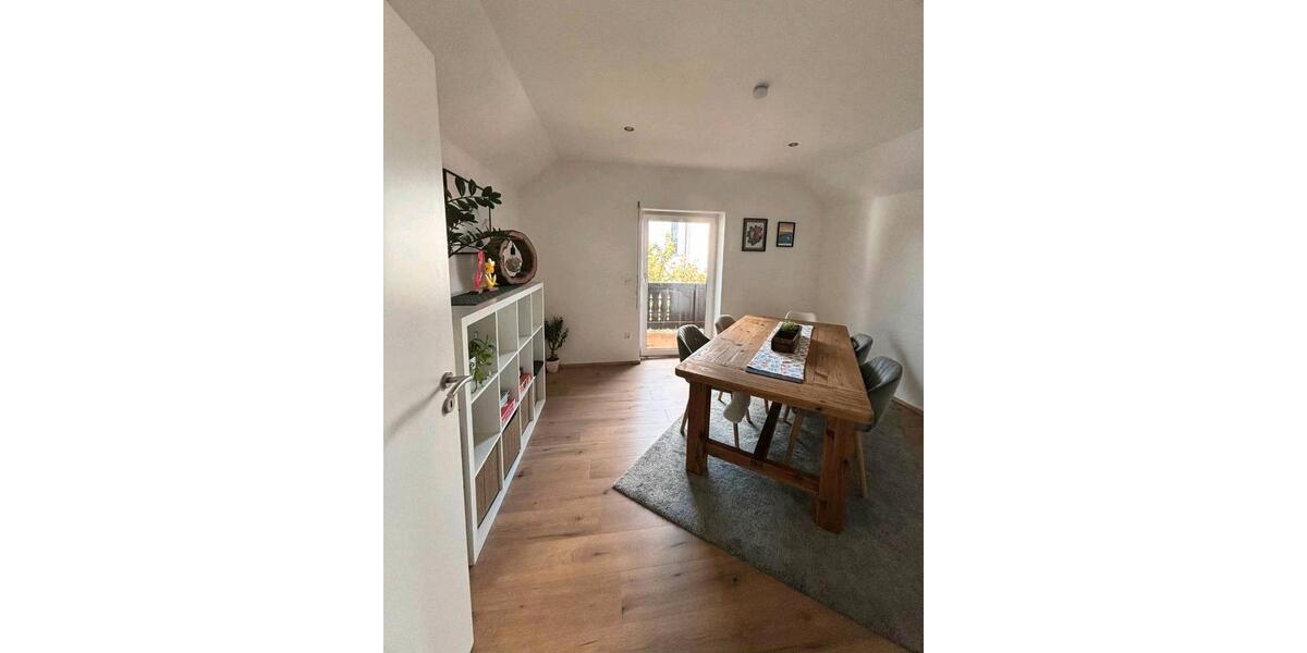 Etagenwohnung Maxhütte-Haidhof Haidhof - 4 Zimmer, 88 m&sup2;, 1.075&euro; | Angebot:26462989