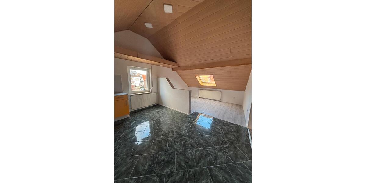 Dachgeschoßwohnung Frankenberg (Eder) - 3 Zimmer, 65 m&sup2;, 600&euro; | Angebot:25049887