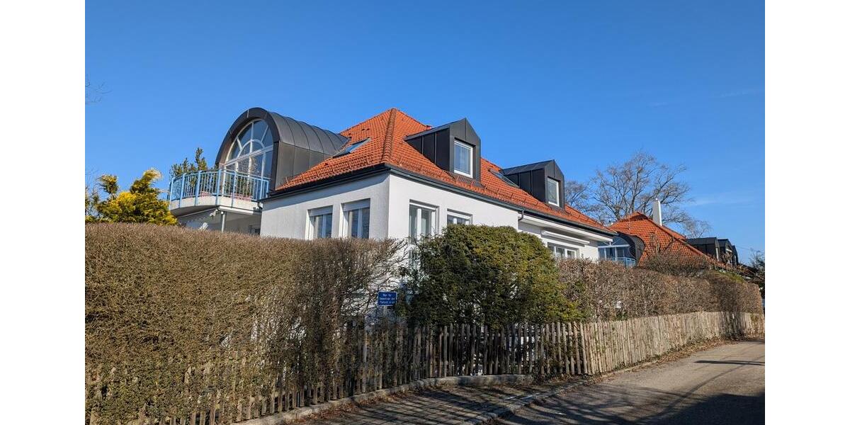 Dachgeschoßwohnung Feldafing - 3.5 Zimmer, 116 m&sup2;, 1.965&euro; | Angebot:26034001