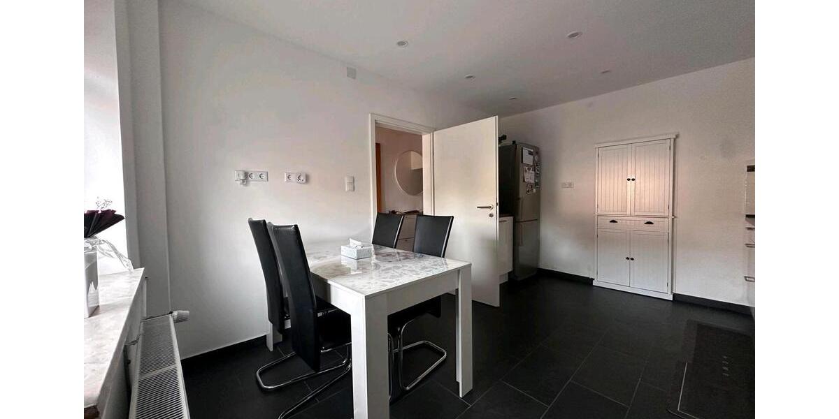 Etagenwohnung Völklingen - 5 Zimmer, 140 m&sup2;, 950&euro; | Angebot:26417187