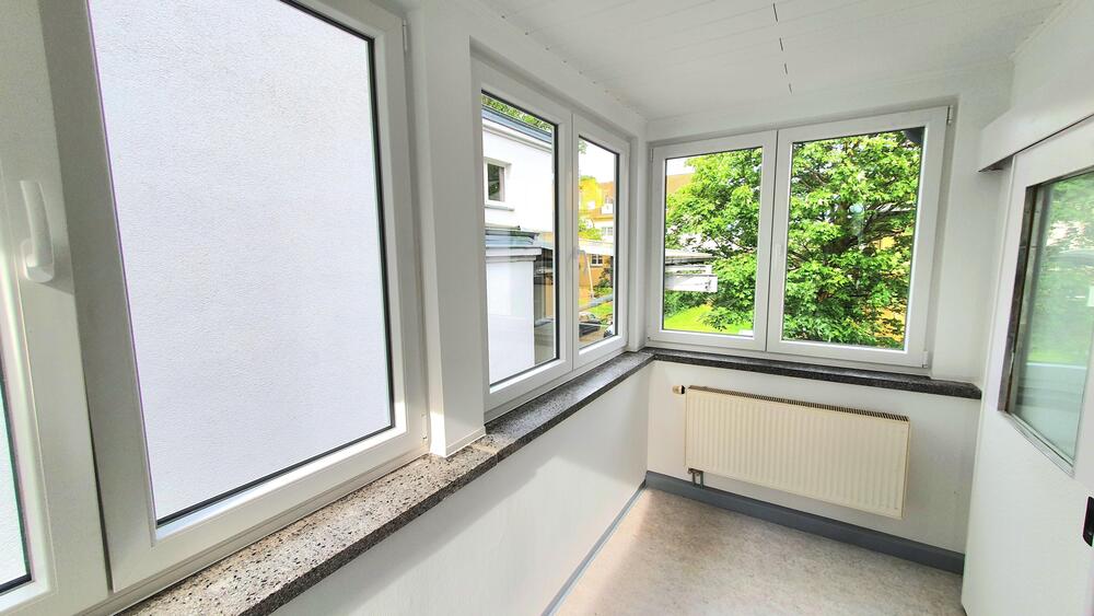 Exklusive 5-Zimmer-Wohnung in schöner Villa. Mit eigenem Gartenbereich und Garage. 5 zimmer