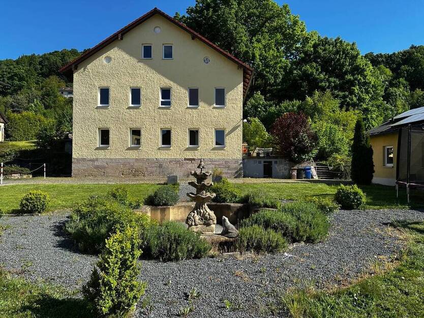 RESERVIERT! Historisch schön, modern bewohnbar - AltstadtWohnung mit Aussicht