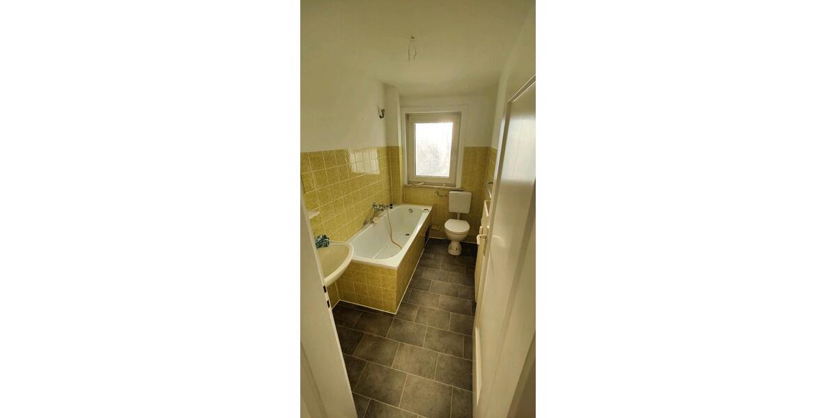 Dachgeschoßwohnung Bad Sachsa - 6 Zimmer, 90 m&sup2;, 500&euro; | Angebot:24469347