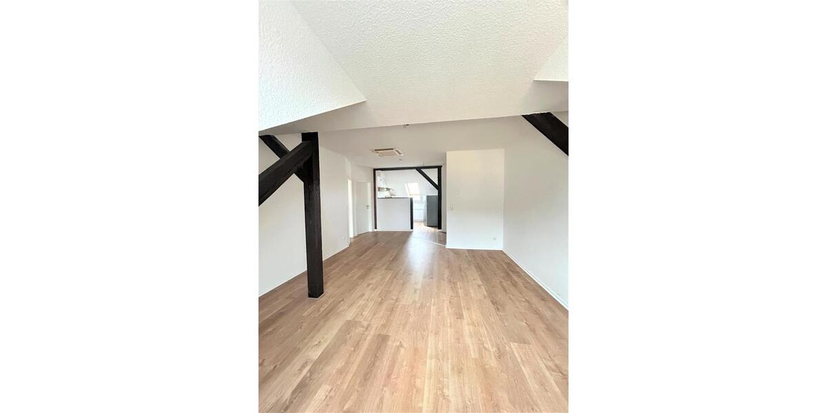 Dachgeschoßwohnung Riesa - 2 Zimmer, 59 m&sup2;, 360&euro; | Angebot:26167143