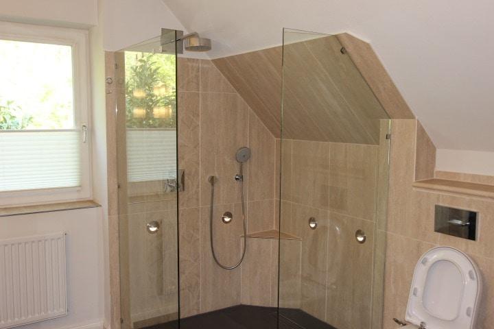 Dachgeschoßwohnung Leck - 3 Zimmer, 145 m&sup2;, 950&euro; | Angebot:26618427
