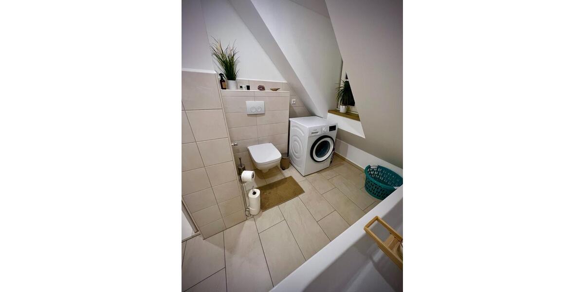 Dachgeschoßwohnung Meißen - 3 Zimmer, 84 m&sup2;, 735&euro; | Angebot:24816092