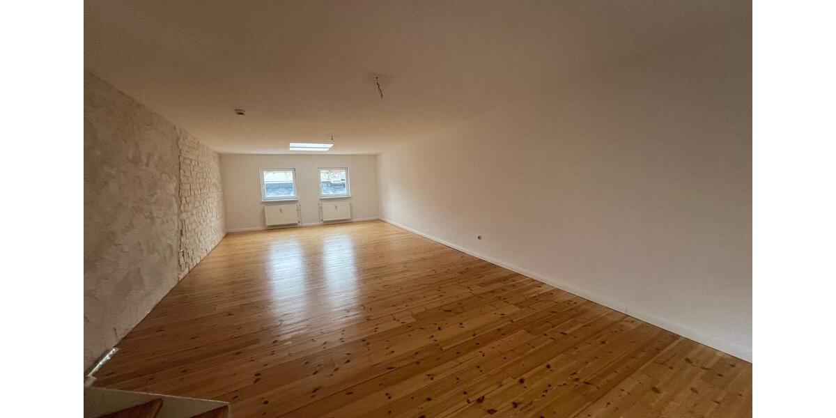 Dachgeschoßwohnung Rostock - 2 Zimmer, 108 m&sup2;, 1.298&euro; | Angebot:24878600