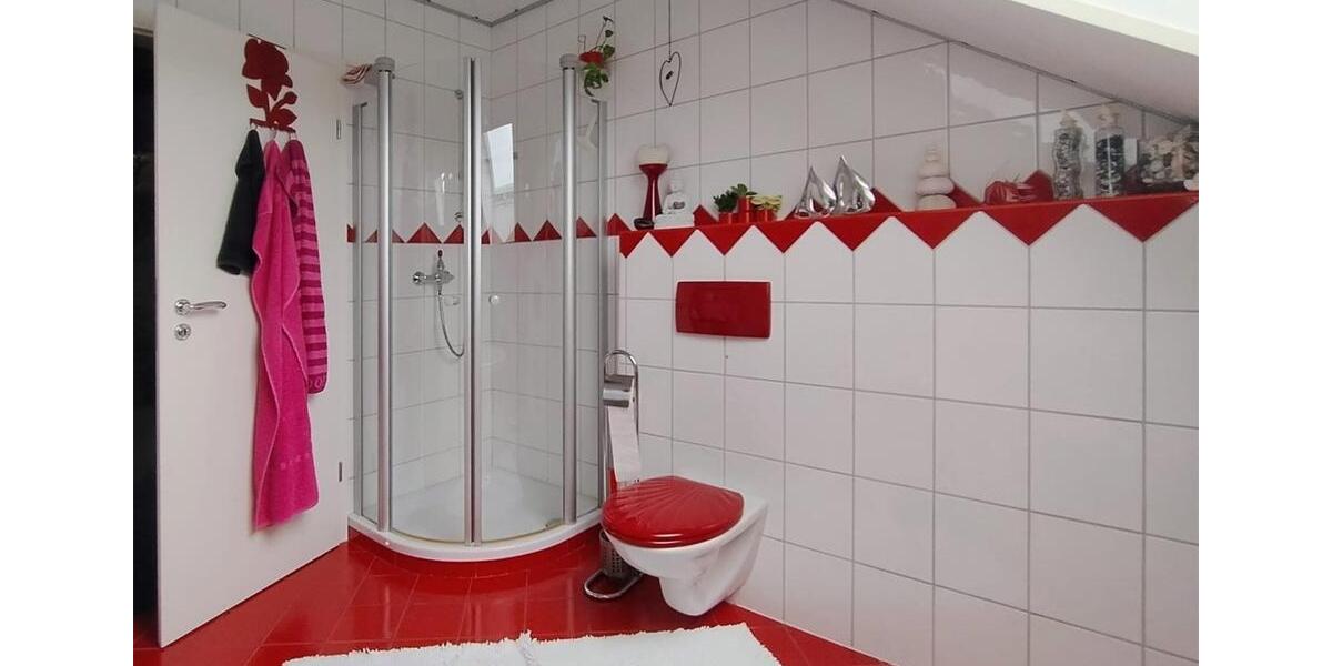 Dachgeschoßwohnung Kronach - 4 Zimmer, 81 m&sup2;, 860&euro; | Angebot:26646675