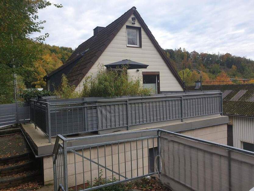 Schöne, frisch renovierte Wohnung mit großer Terrasse und Garten in Freudenberg 2 zimmer