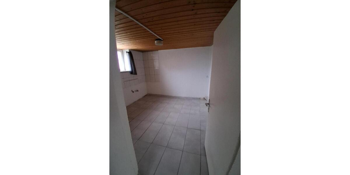 Erdgeschoßwohnung Balingen - 3 Zimmer, 85 m&sup2;, 950&euro; | Angebot:26150475