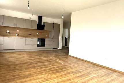 Wohnung Schwarzenfeld - 2 Zimmer, 55 m&sup2;, 640&euro; | Angebot:26196537