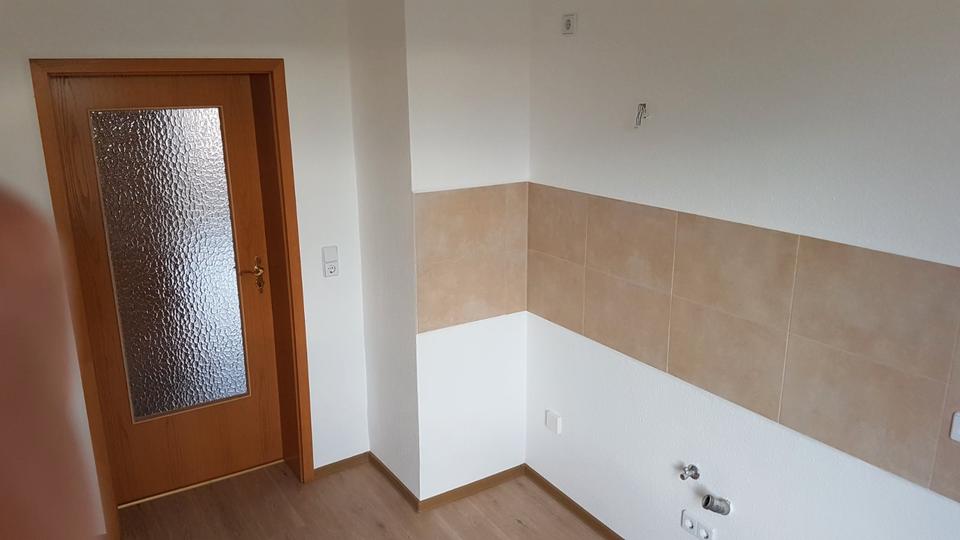 Etagenwohnung Pegau - 2.5 Zimmer, 58 m&sup2;, 365&euro; | Angebot:26552201