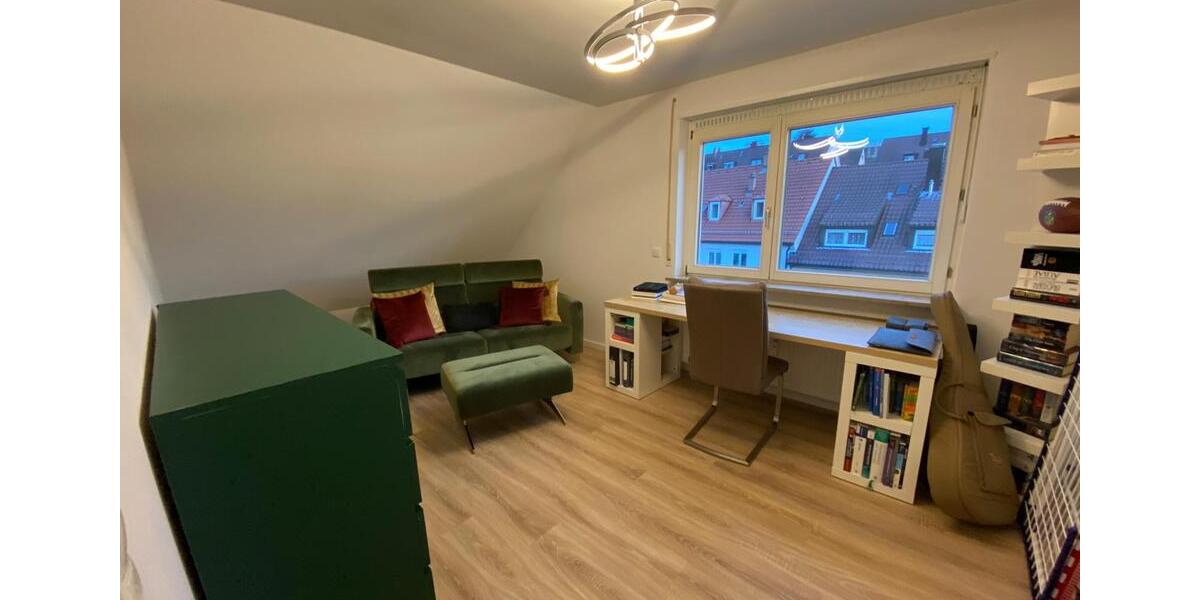 Etagenwohnung Stuttgart Bad Cannstatt - 3 Zimmer, 82 m&sup2;, 1.250&euro; | Angebot:26681918