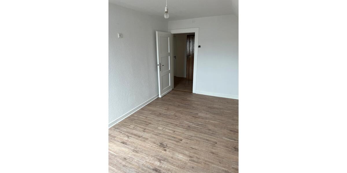 Etagenwohnung Kreuztal - 5 Zimmer, 100 m&sup2;, 790&euro; | Angebot:26689289