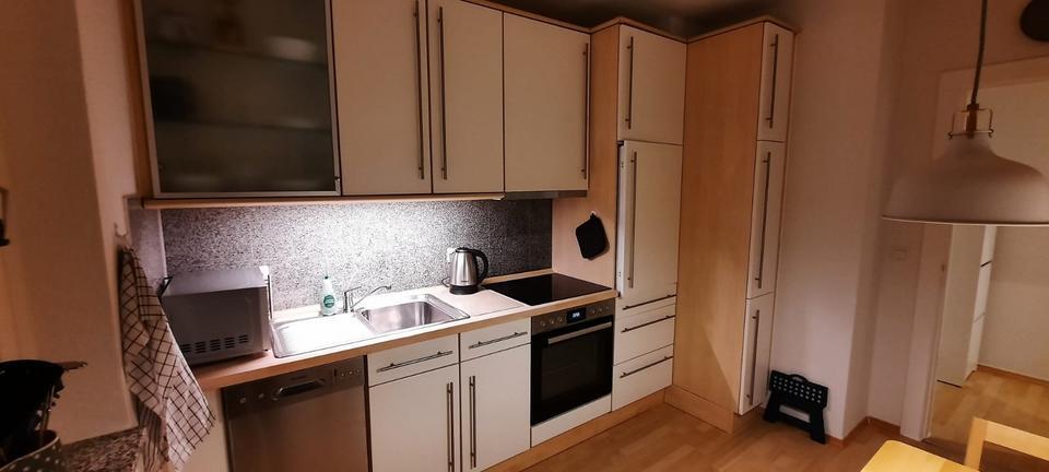 2,5-Zimmer Wohnung m. südwest Balkon, ruhig, hell (möbliert) zimmer