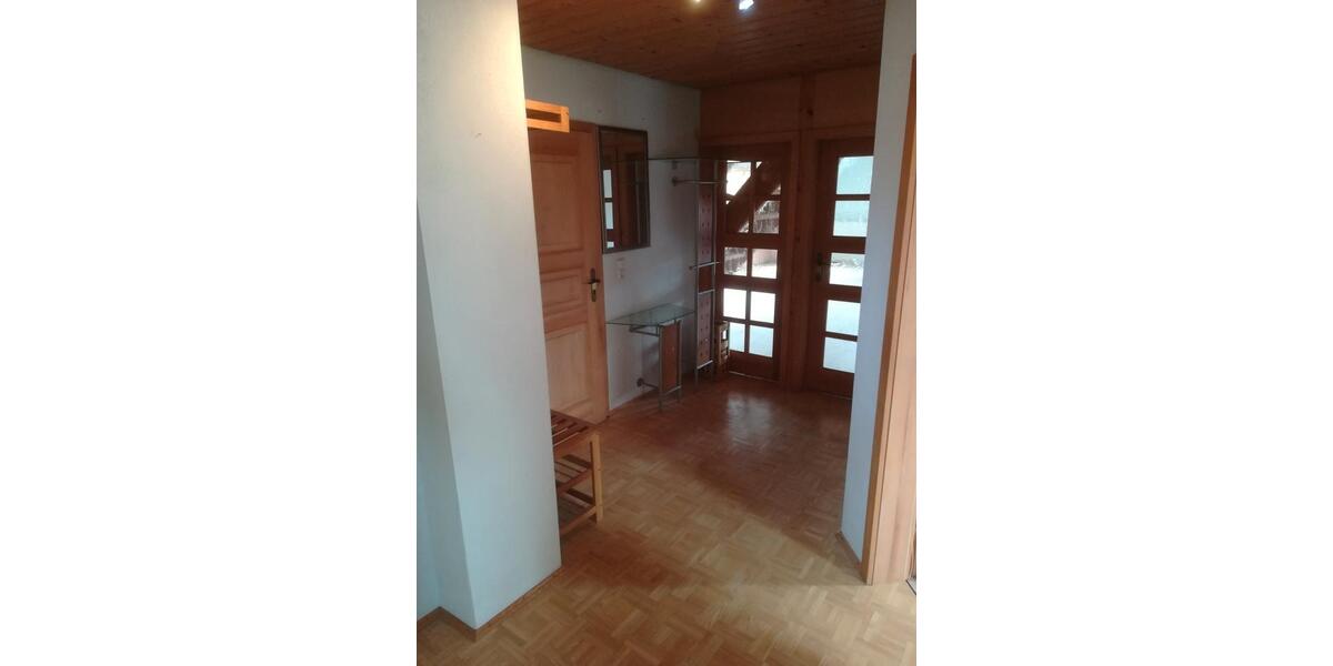 Dachgeschoßwohnung Gerolzhofen - 3 Zimmer, 103 m&sup2;, 720&euro; | Angebot:26521935
