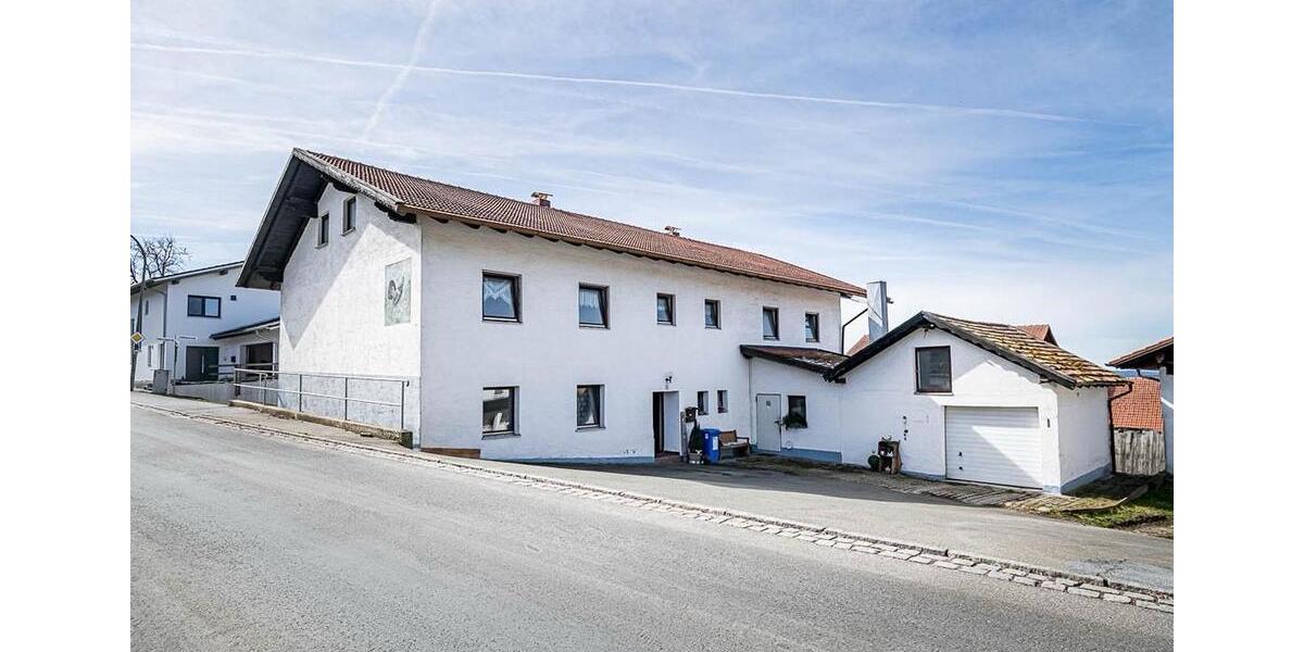 Große Wohnung in Hinterbuchberg Neukirchen 8 zimmer