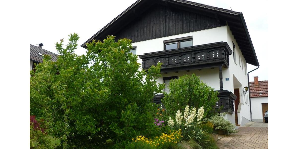 Etagenwohnung Ergoldsbach Langenhettenbach - 3 Zimmer, 105 m&sup2;, 630&euro; | Angebot:25178659