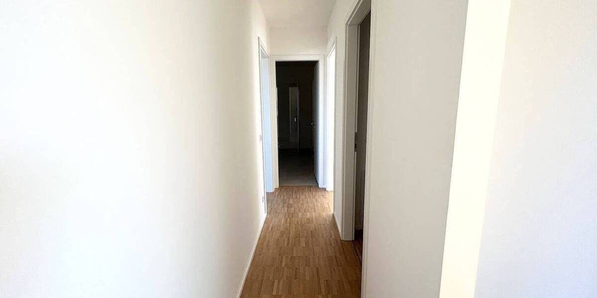 Exklusives Wohnen im 4. Obergeschoss: Traumhafte 3-Zimmer-Neubau-Wohnung mit Dachterrasse 3 zimmer