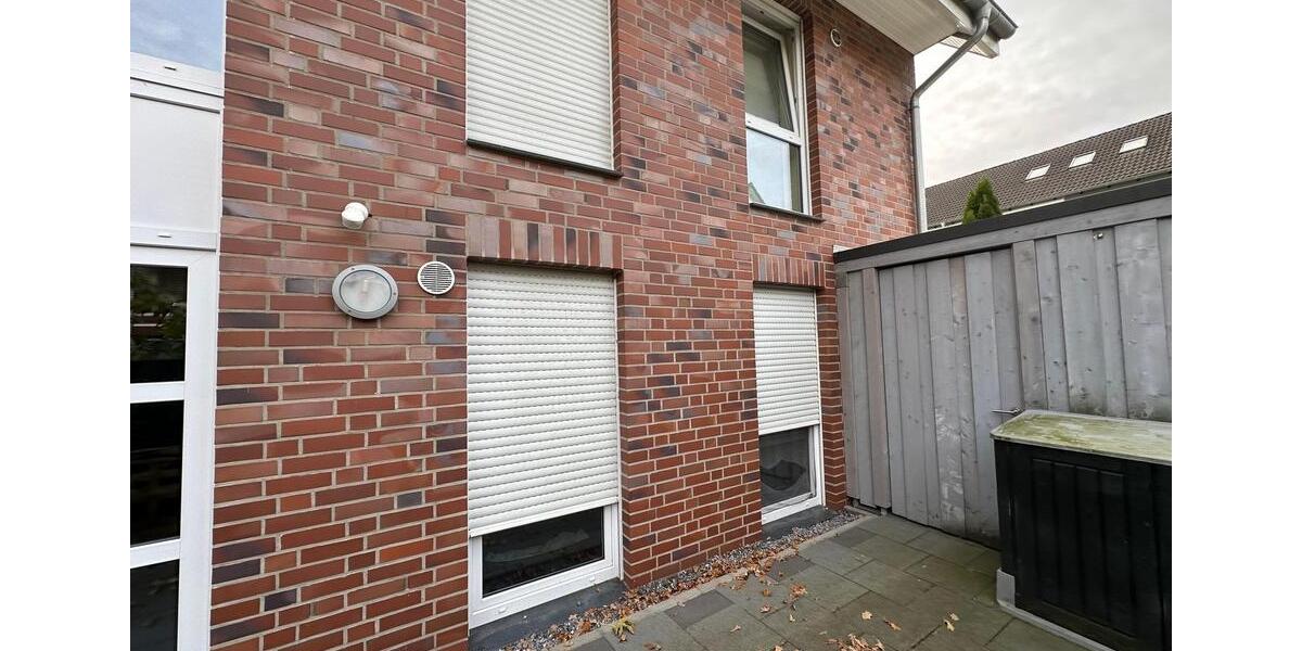 Komfort und niedrige Nebenkosten: Fußbodenheizung, Walkin-Bad, LAN, Sat, Lüftung, EEK A, Balkon 2 zimmer