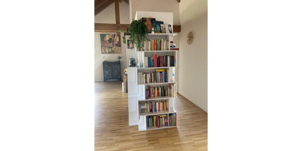 Dachgeschoßwohnung Konstanz Allmannsdorf - 5.5 Zimmer, 120 m&sup2;, 2.000&euro; | Angebot:24690431