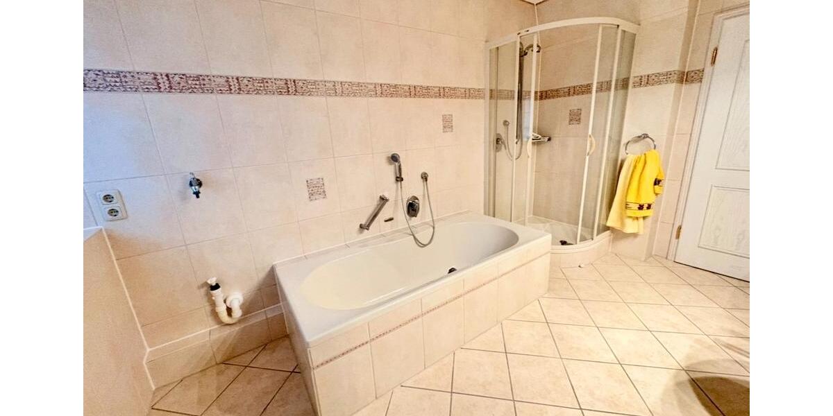 Dachgeschoßwohnung Hoya - 3 Zimmer, 100 m&sup2;, 700&euro; | Angebot:24638734