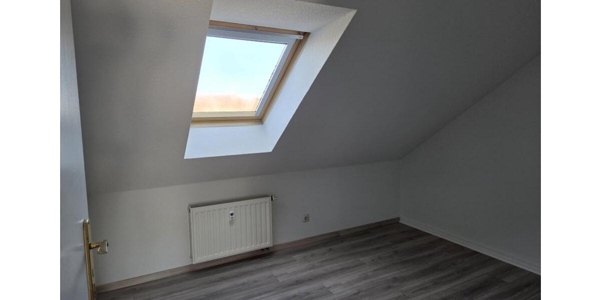 Dachgeschoßwohnung Meißen - 2 Zimmer, 39 m&sup2;, 310&euro; | Angebot:25348830