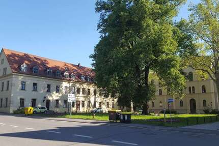 Wohnung Glauchau - 1.5 Zimmer, 36 m&sup2;, 250&euro; | Angebot:26177906