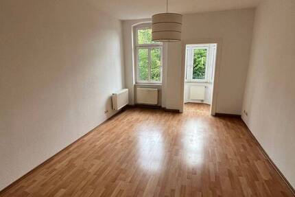 4 Raum Wohnung mit Balkon Wanne Dusche Designbelag im Nettelbeckufer Erfurter-Mühlenviertel