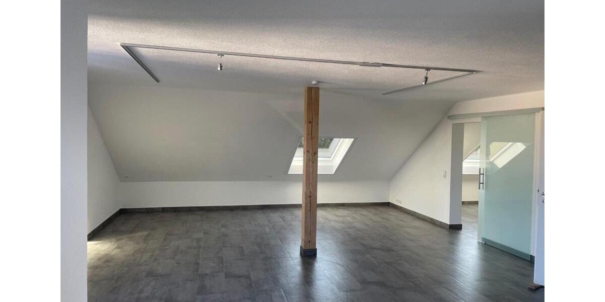 Exkl. offene 2-Zi-Wgh Nutzﬂäche 95,40 m2 Loft-Charakter Balkon 2 zimmer