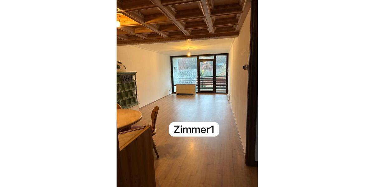 Etagenwohnung Riedenburg - 3 Zimmer, 94 m&sup2;, 600&euro; | Angebot:25103024