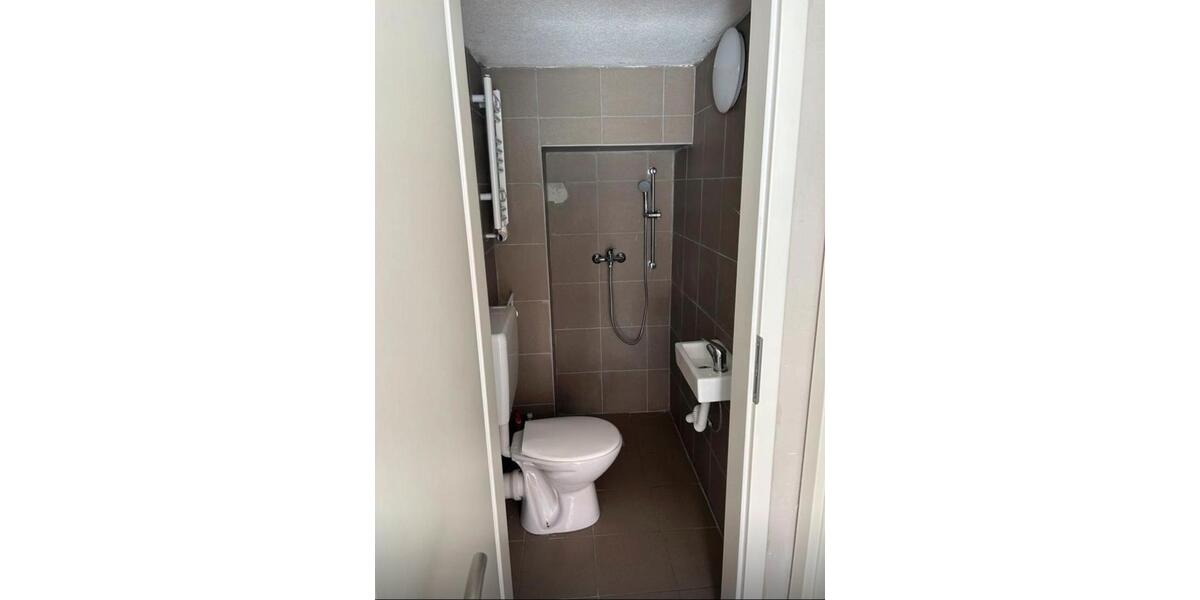 Erdgeschoßwohnung Brackenheim - 1 Zimmer, 16 m&sup2;, 300&euro; | Angebot:26581360