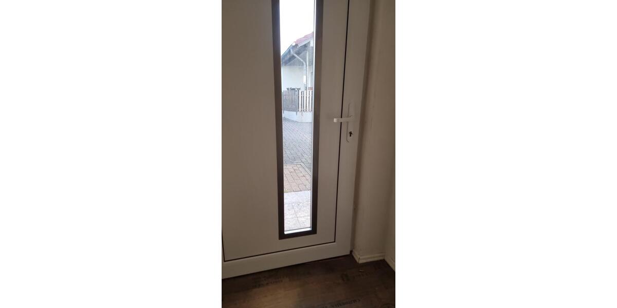 Erdgeschoßwohnung Bad Pyrmont - 4 Zimmer, 90 m&sup2;, 470&euro; | Angebot:24963009