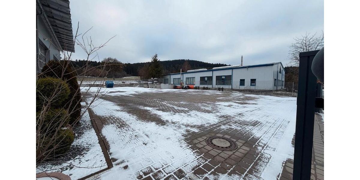 Moderne Gewerbehallenteil mit Top-Anbindung – 105 m² zimmer