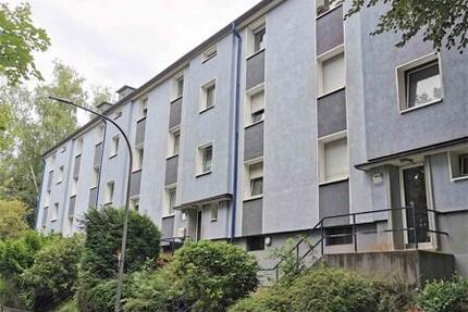 Hübsche 1-Zi.-Whg. mit Tageslichtbad und Balkon, frei ab 01.12. zimmer