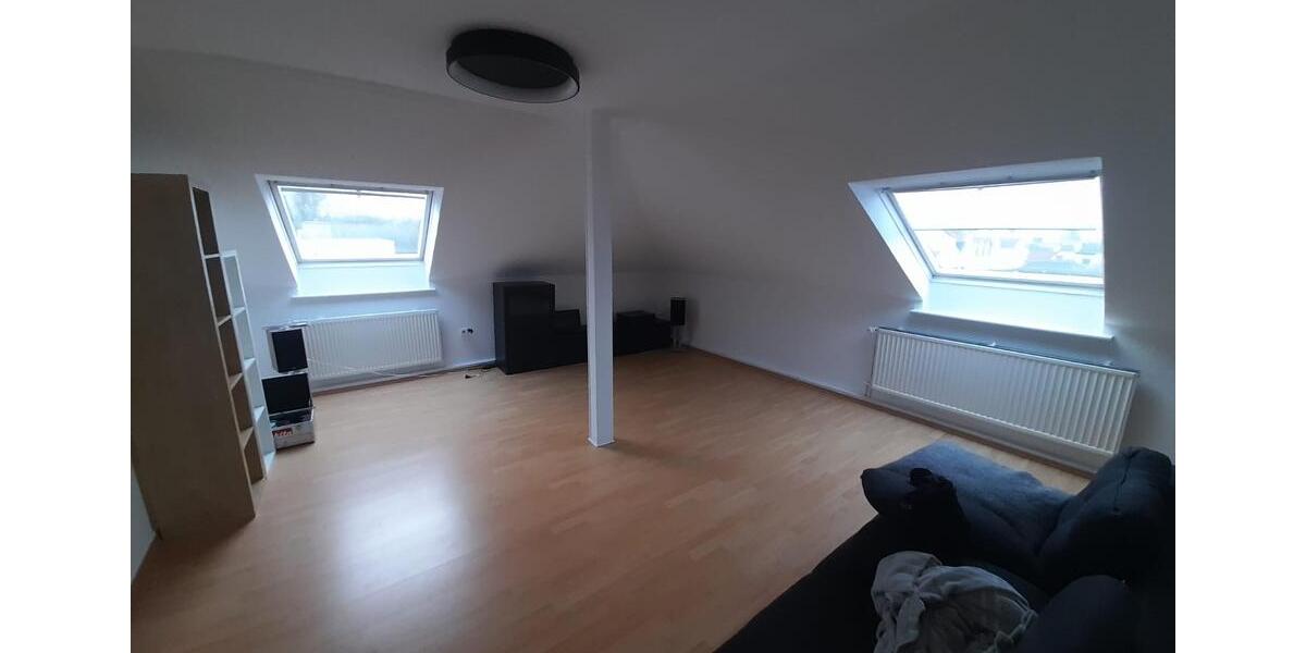 Dachgeschoßwohnung Bad Oeynhausen Rehme - 3 Zimmer, 90 m&sup2;, 550&euro; | Angebot:24326186