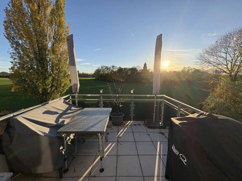 Charmante 2-Zimmer-Wohnung mit EBK und traumhaftem Ausblick in beliebter Lage von Büderich 2 zimmer