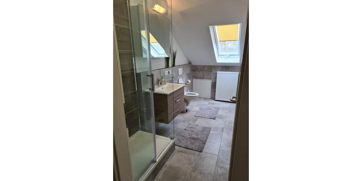 Wohnen auf Zeit Kassel Niederzwehren - 4 Zimmer, 111 m&sup2;, 439&euro; | Angebot:26551251