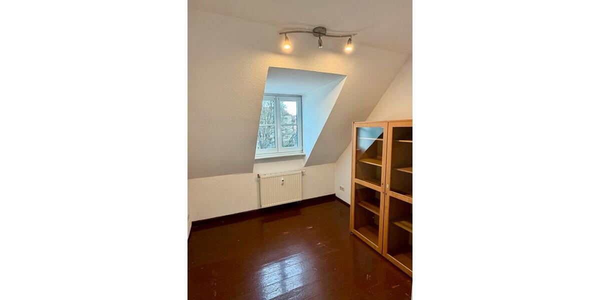 Dachgeschoßwohnung Dresden Cotta - 3 Zimmer, 50 m&sup2;, 596&euro; | Angebot:26030273