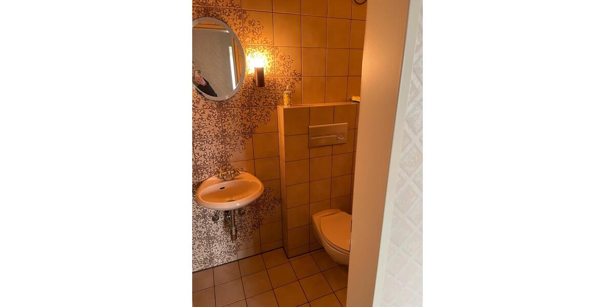 Erdgeschoßwohnung Brakel - 6 Zimmer, 150 m&sup2;, 1.425&euro; | Angebot:25922807